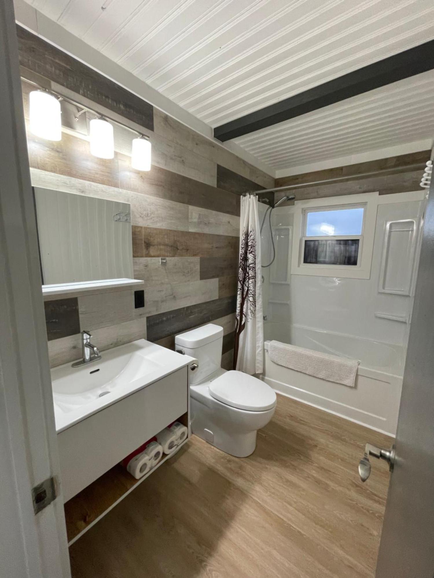 Newly Renovated Confederation Bridge View Cottages Borden-Carleton ภายนอก รูปภาพ